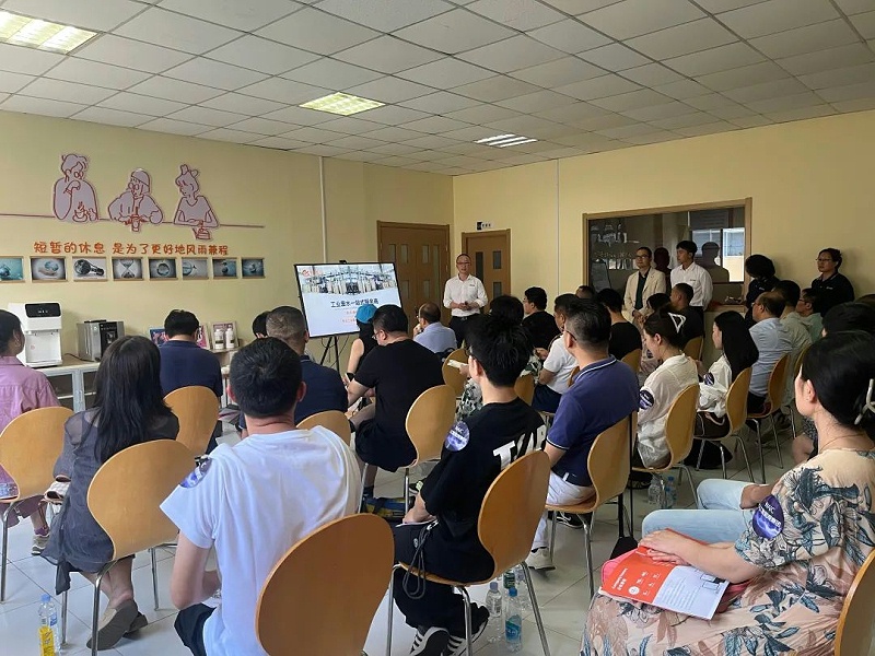 长三角智造双城汇走进lehu乐虎国际 (5)