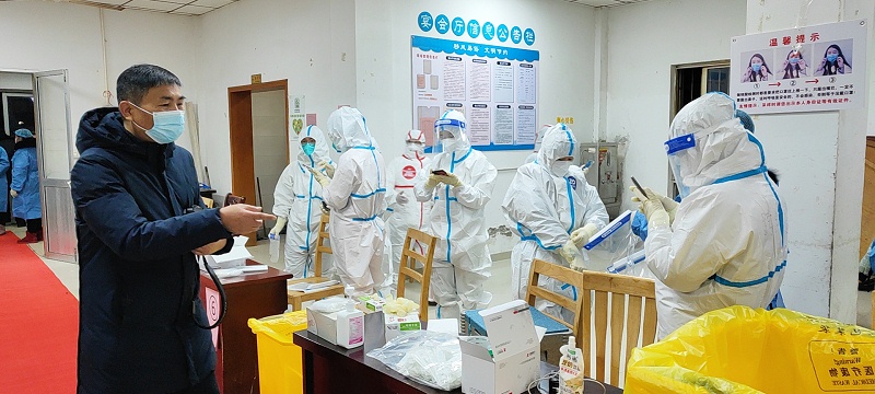 lehu乐虎国际员工作为志愿者积极参与社区街道战“疫”队伍