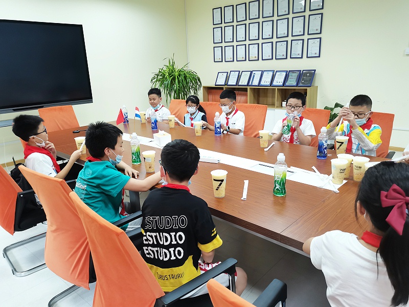 带城小学红领巾假日小队走进lehu乐虎国际环保，开展校外实践学习活动
