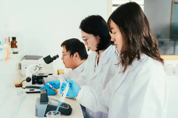 lehu乐虎国际环保实验研发团队