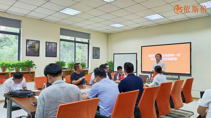 苏州市科技局领导及市发展促进会产业协会莅临lehu乐虎国际参观指导
