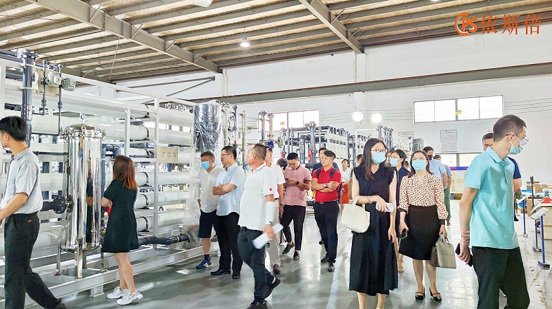 苏州市科技局领导及市发展促进会产业协会莅临lehu乐虎国际参观指导